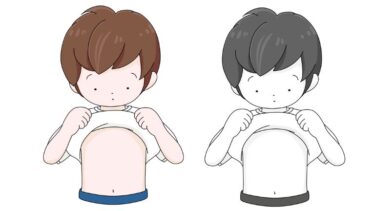 内科検診 ～服をめくりあげる子ども①～（カラー・モノクロ）